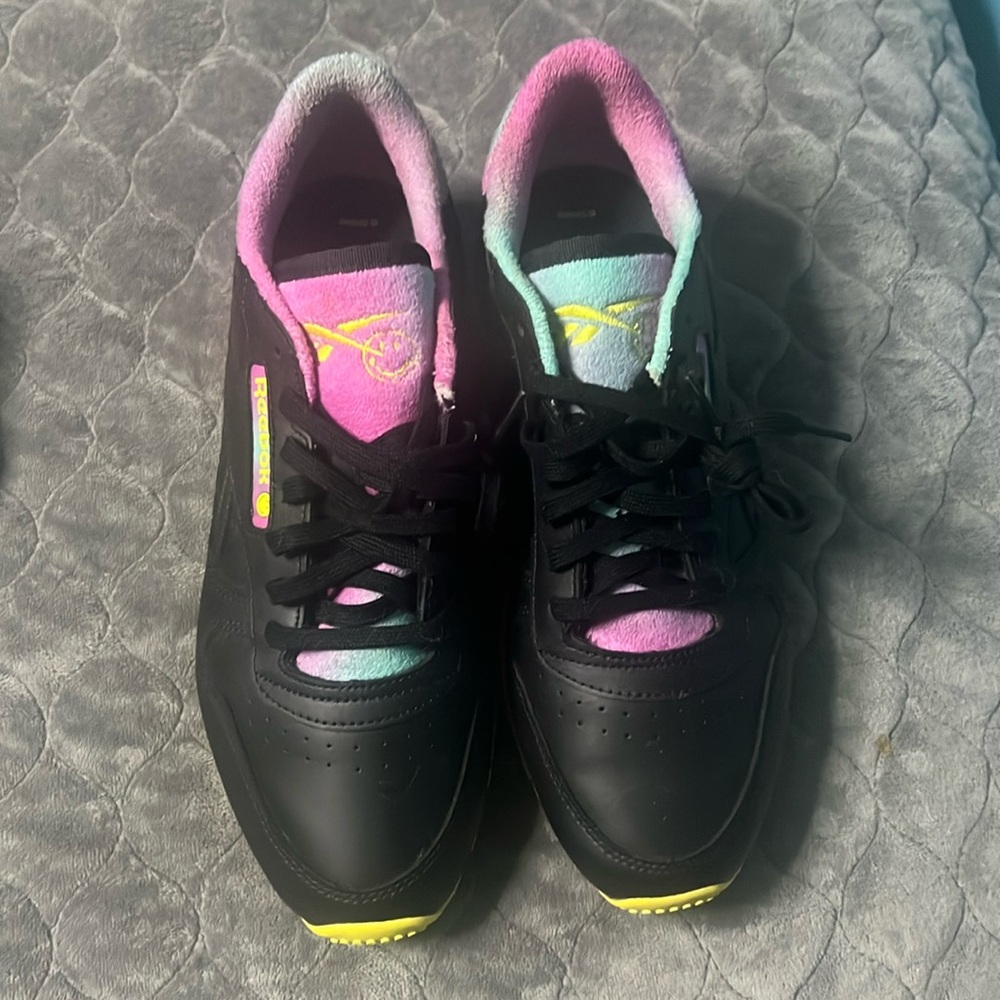 Smiley Reebok sneakers